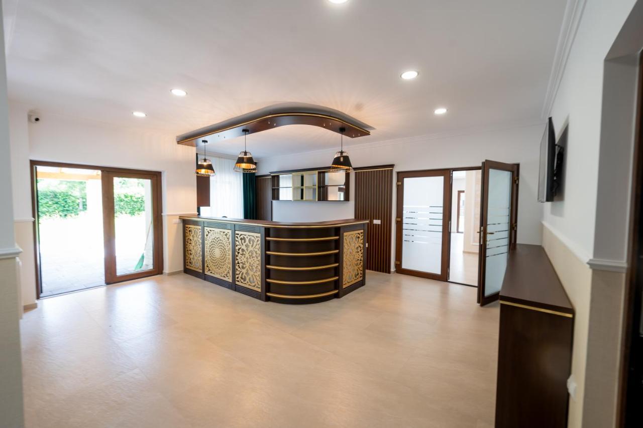 Evergreen Chalet Avrig Luaran gambar