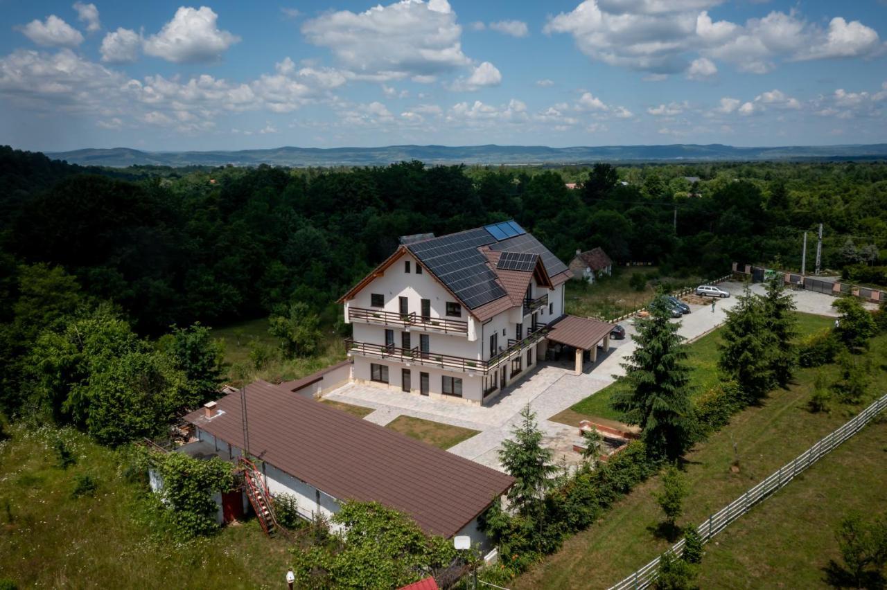 Evergreen Chalet Avrig Luaran gambar