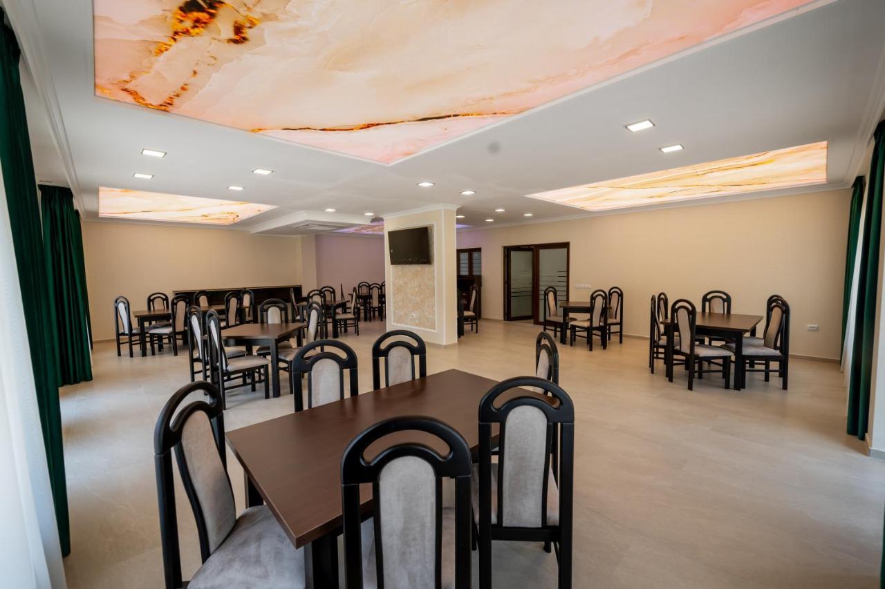 Evergreen Chalet Avrig Luaran gambar