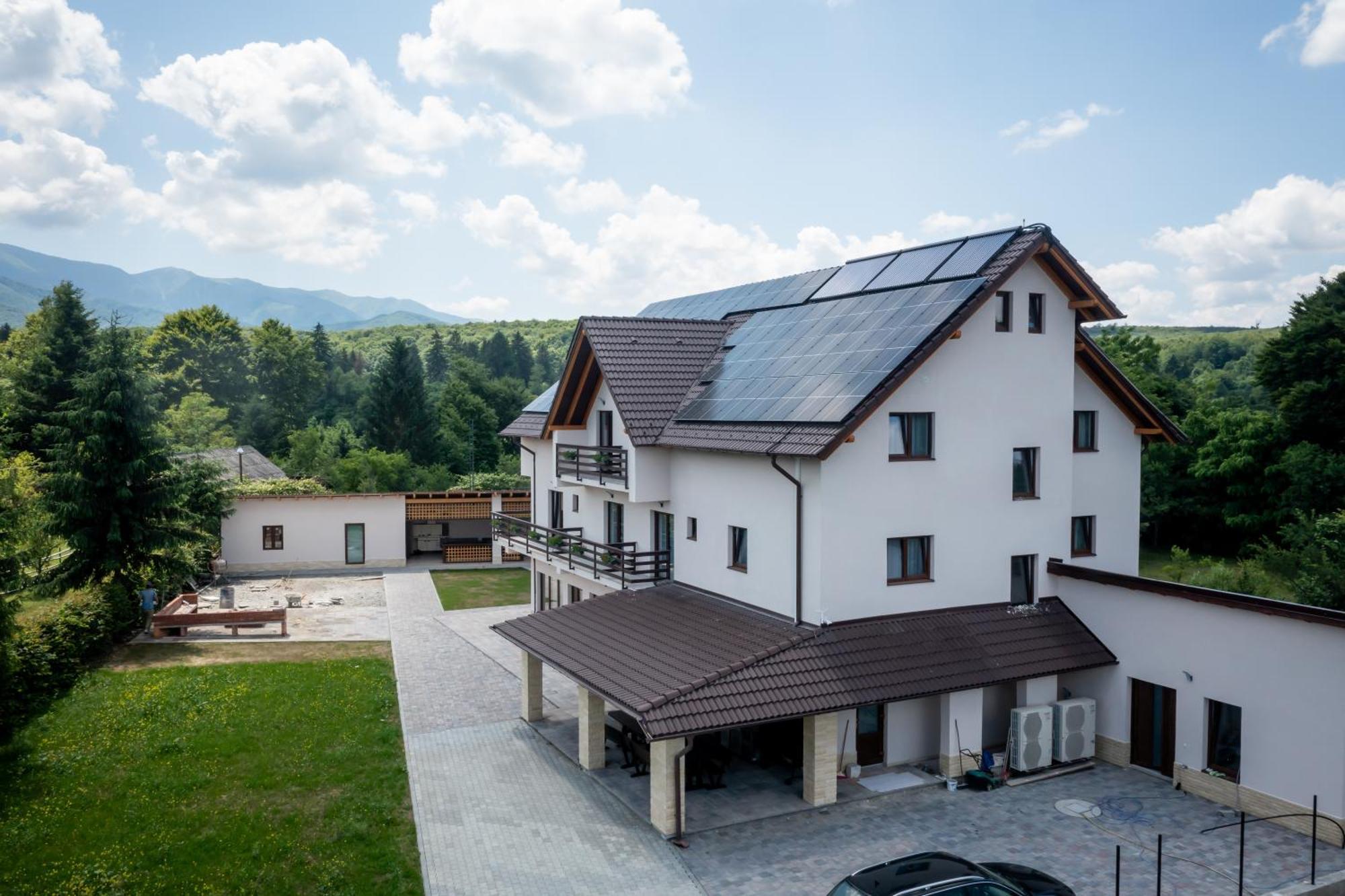 Evergreen Chalet Avrig Luaran gambar